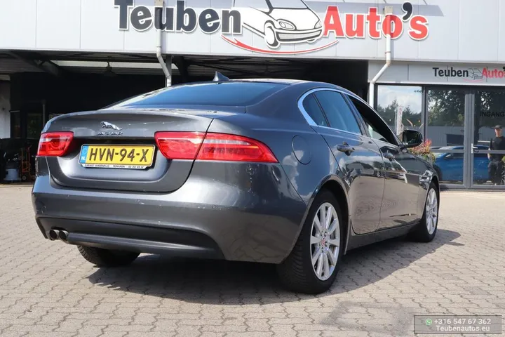 Jaguar XE