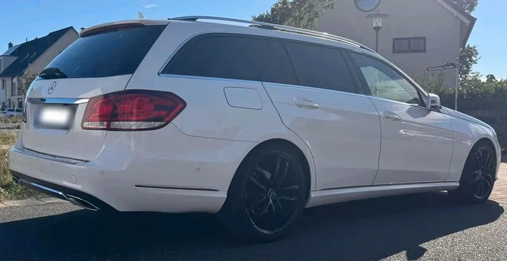 Mercedes-Benz E 250