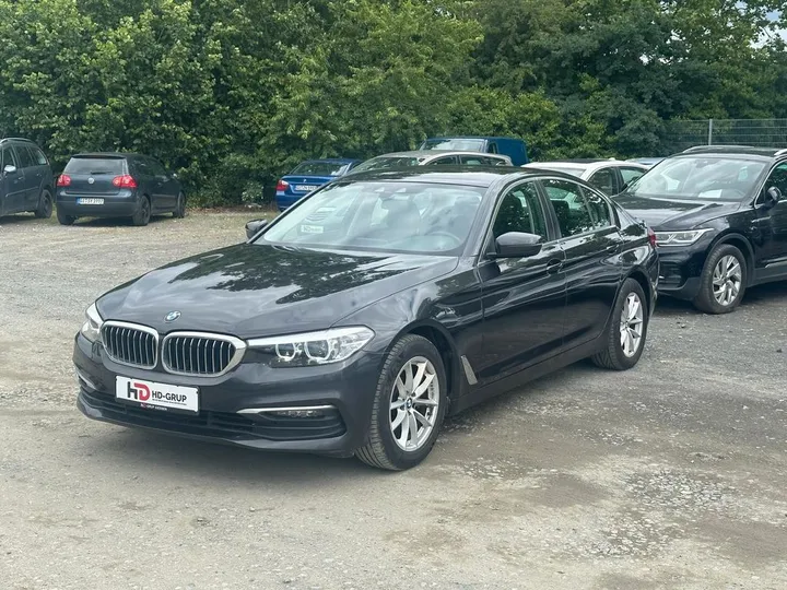 BMW 518
