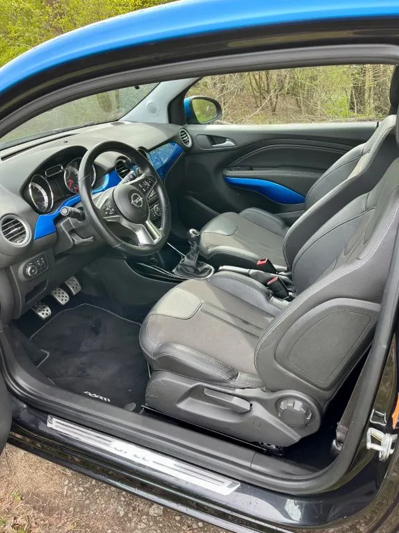 Opel Adam