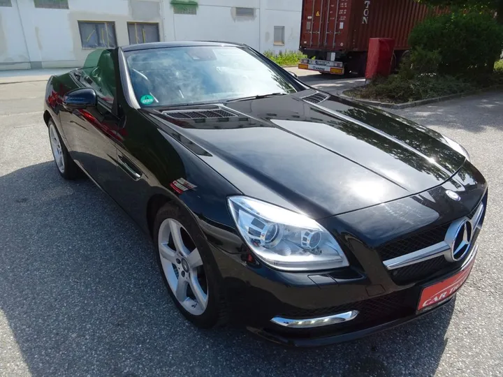 Mercedes-Benz SLK 250