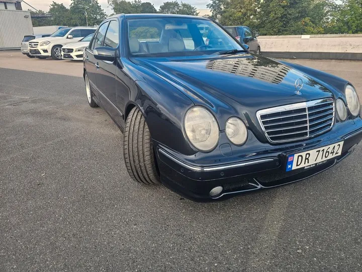 Mercedes-Benz E 55 AMG