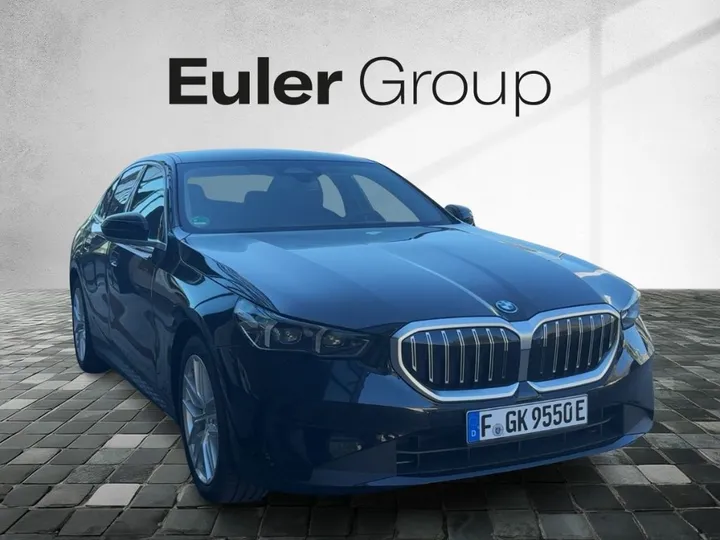 BMW 530