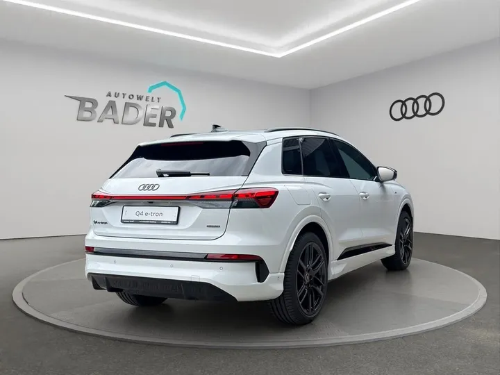 Audi Q4