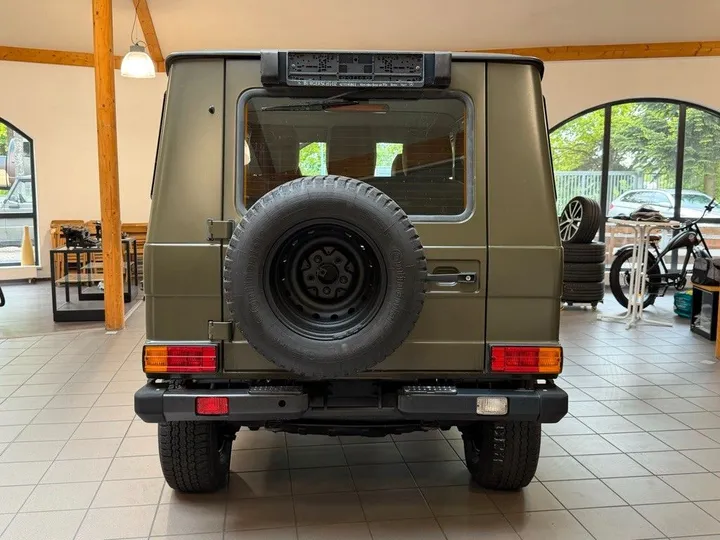 Mercedes-Benz G 270