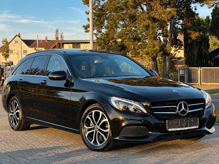 Mercedes-Benz C 220