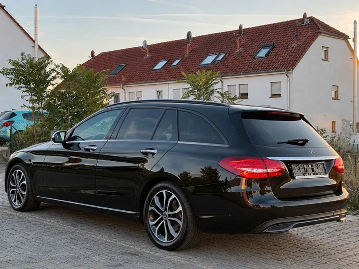 Mercedes-Benz C 220