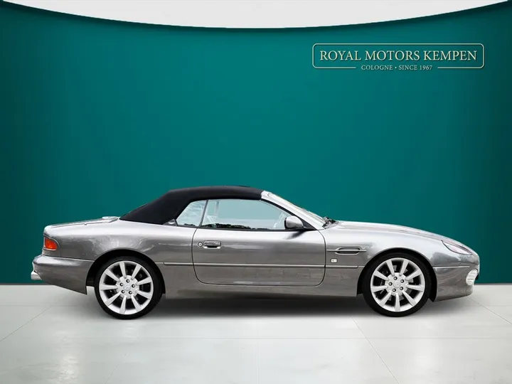 Aston Martin DB7