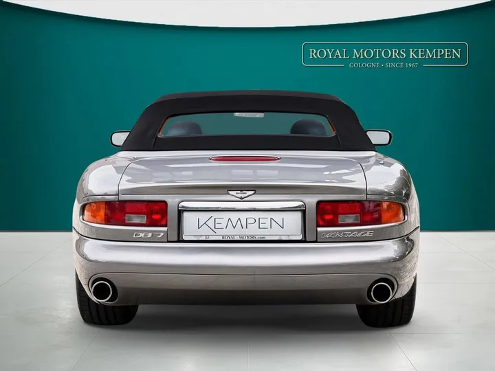 Aston Martin DB7