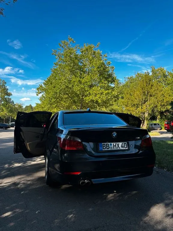 BMW 520