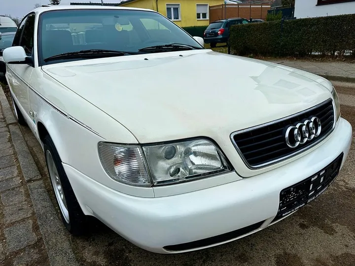 Audi 100