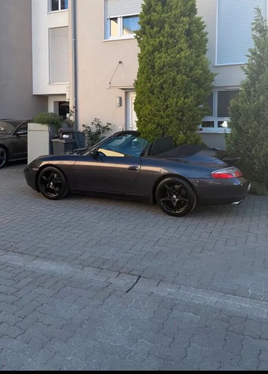 Porsche 996