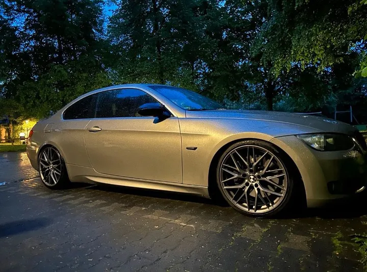 BMW 335