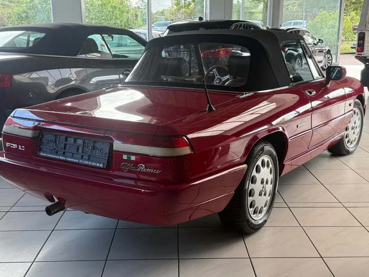Alfa Romeo Spider