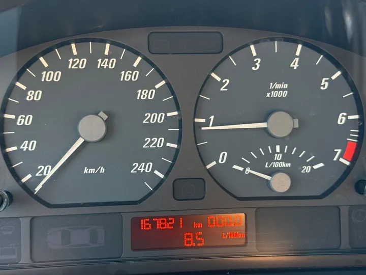 BMW 318