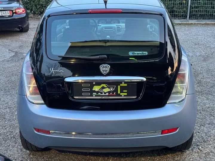 Lancia Ypsilon