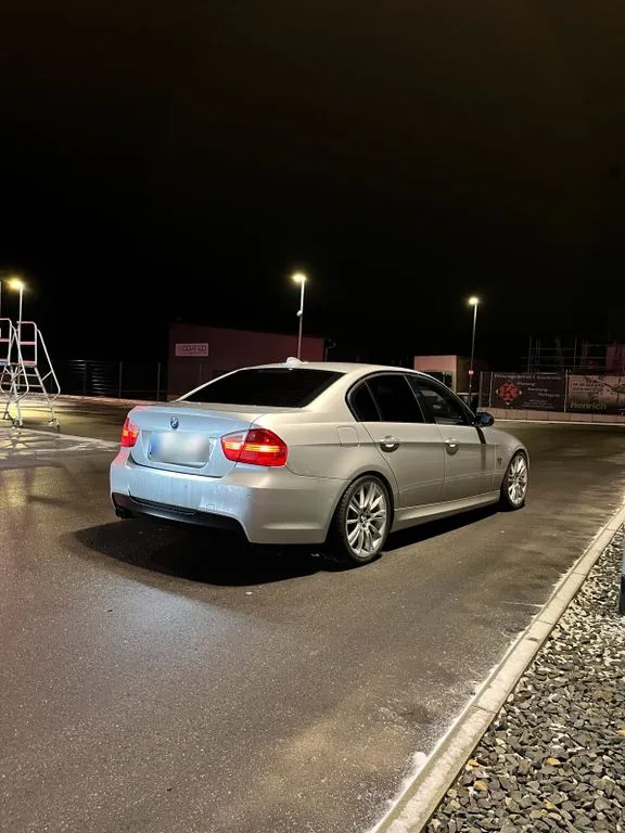 BMW 325
