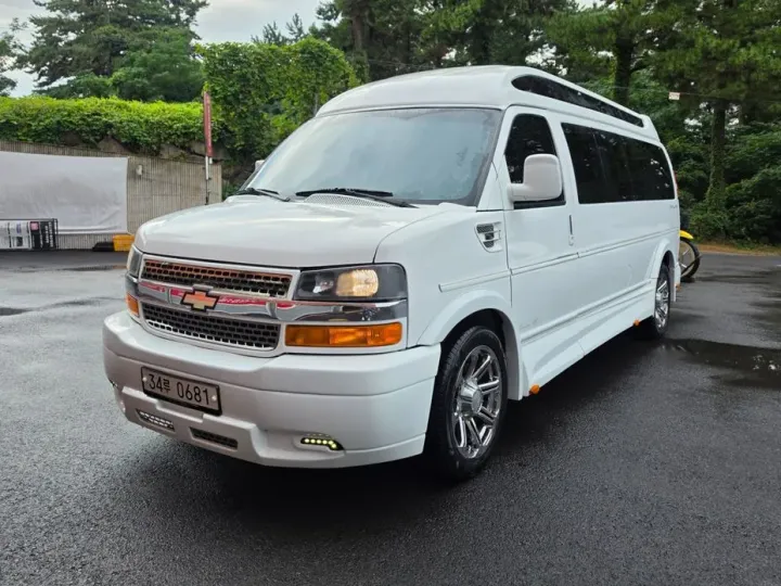 Chevrolet Express Van