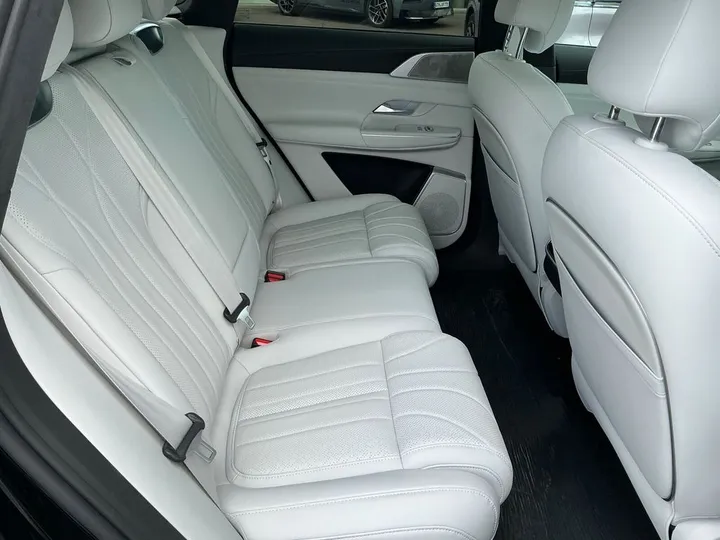 XPENG G9