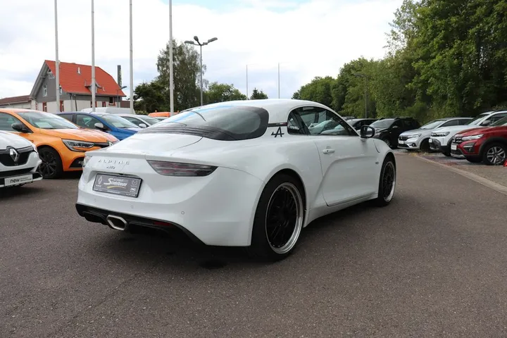Alpine A110