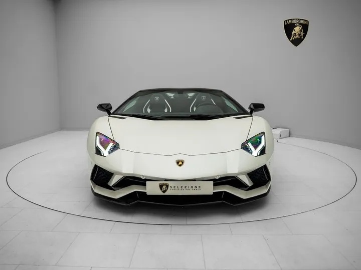 Lamborghini Aventador