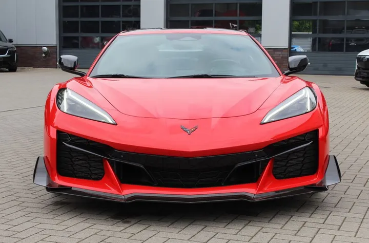 Corvette C8