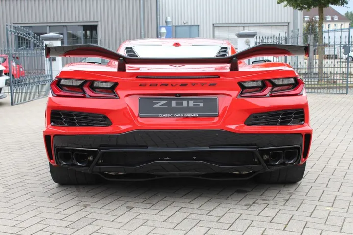 Corvette C8