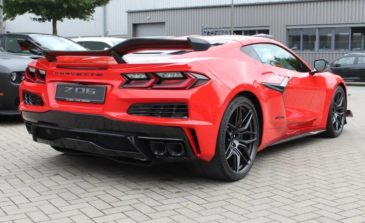 Corvette C8