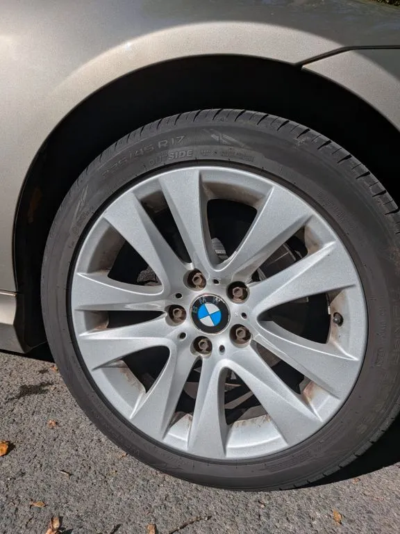 BMW 320