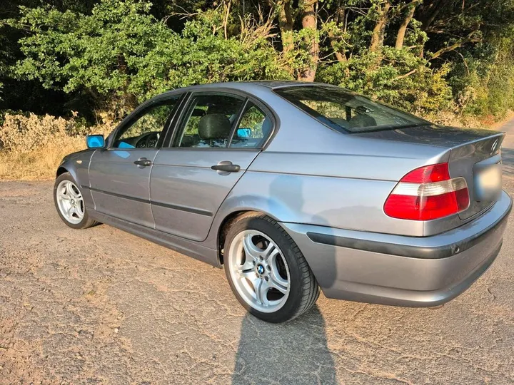 BMW 320