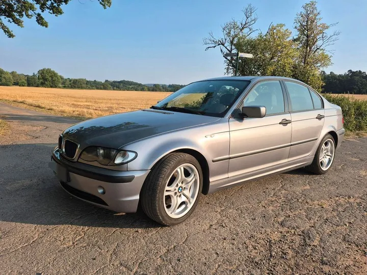BMW 320