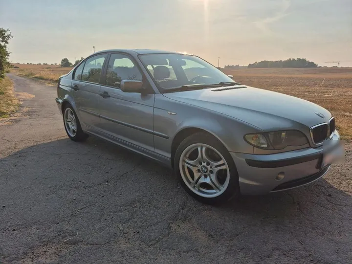 BMW 320