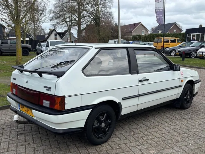 Lada Samara