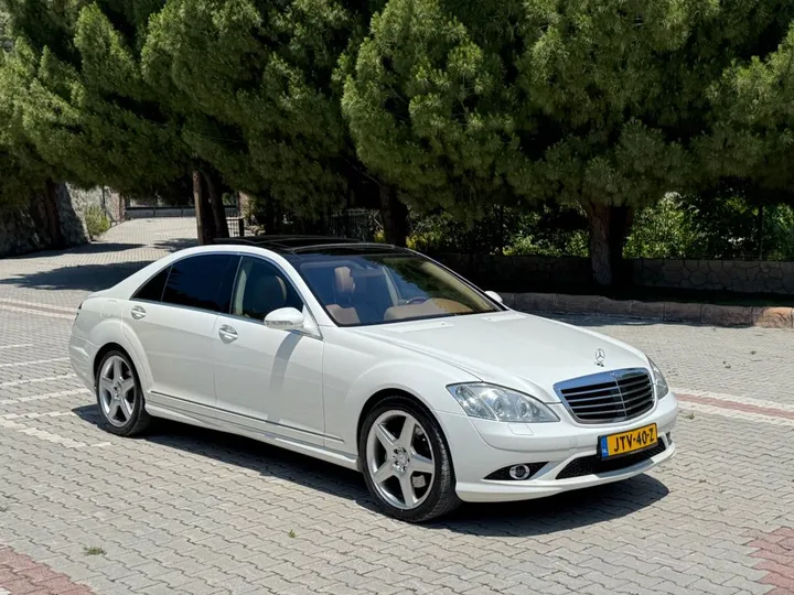 Mercedes-Benz S 320