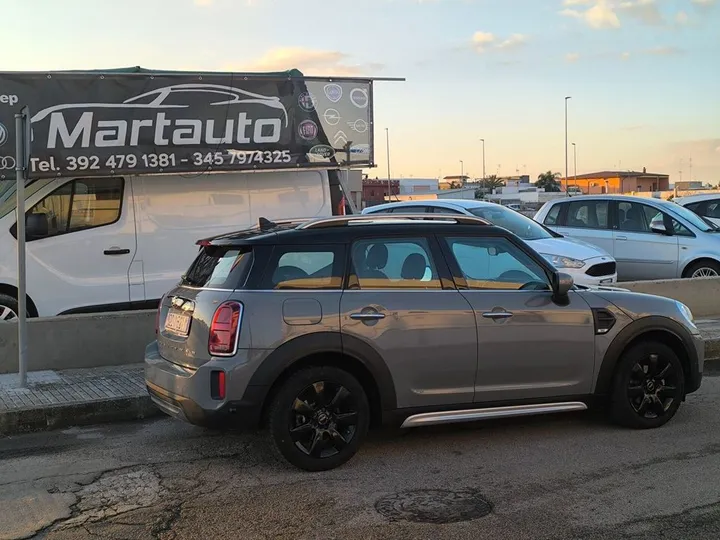 MINI One D Countryman