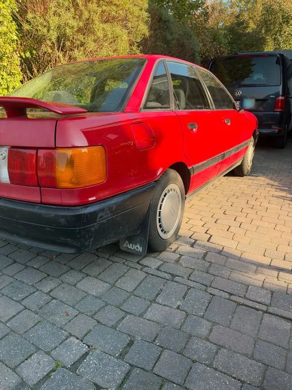Audi 80