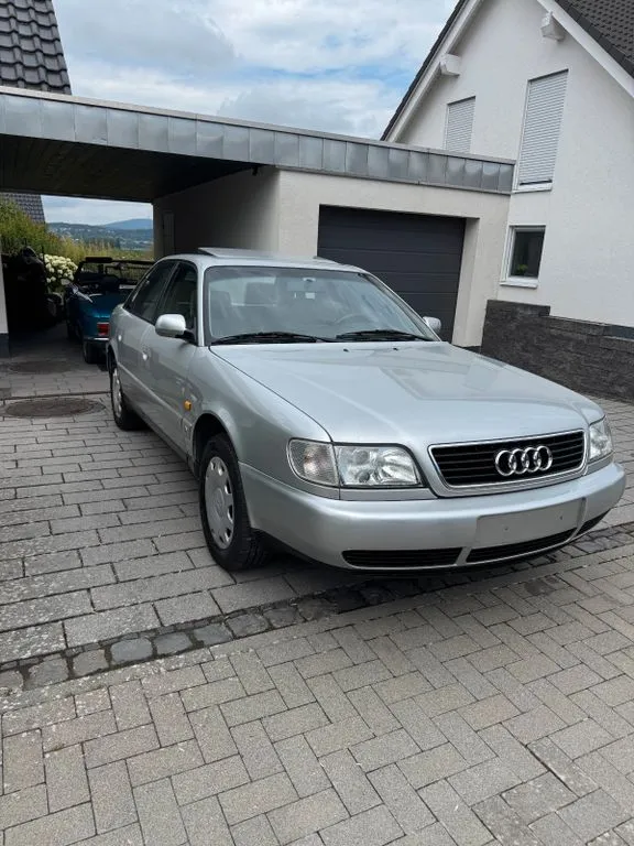 Audi 100