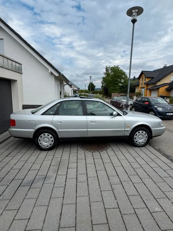Audi 100