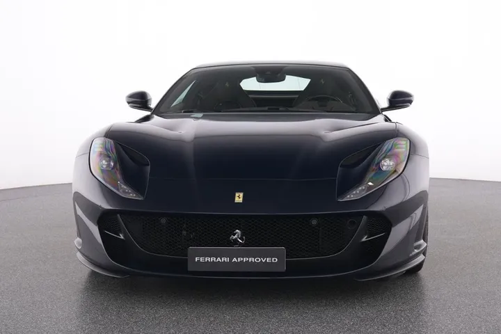 Ferrari 812