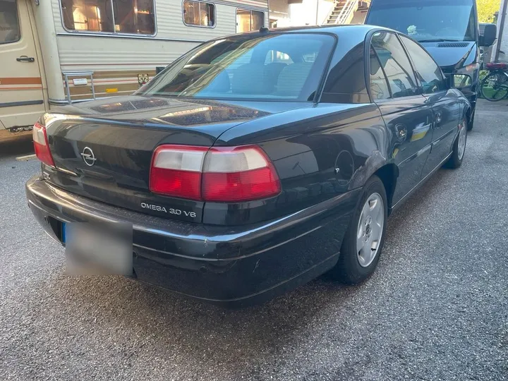 Opel Omega