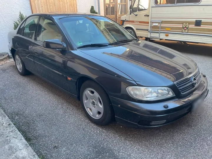 Opel Omega