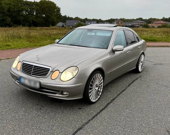 Mercedes-Benz E 280