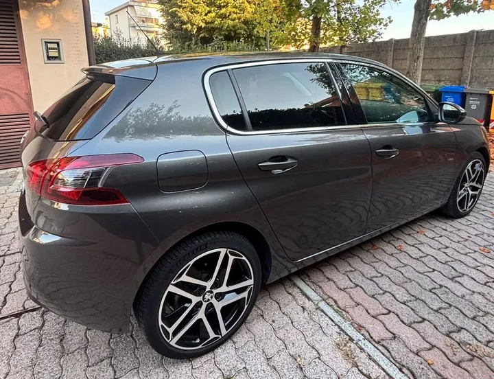 Peugeot 308