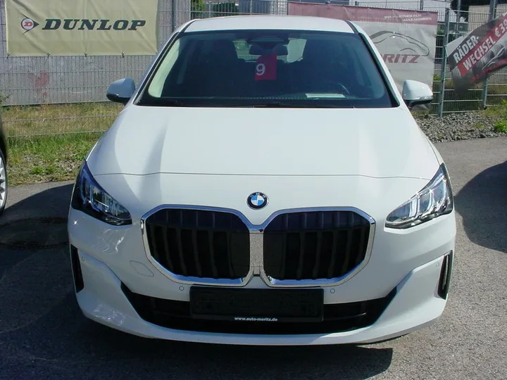 BMW 218