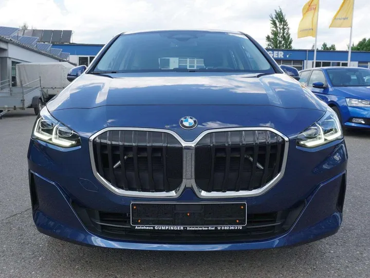 BMW 216