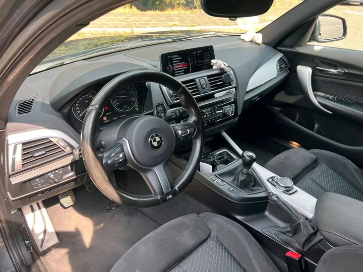 BMW 118