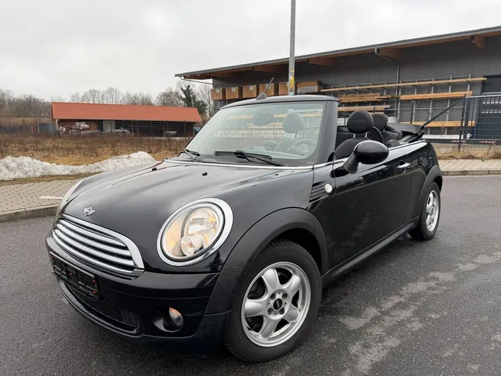MINI Cooper Cabrio
