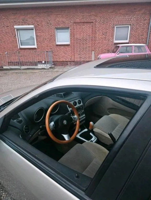 Alfa Romeo 156
