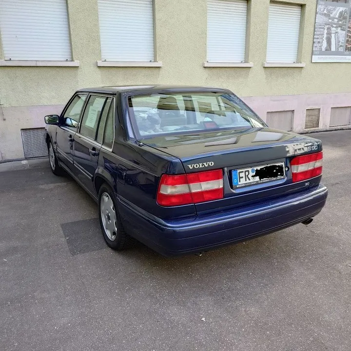 Volvo S90