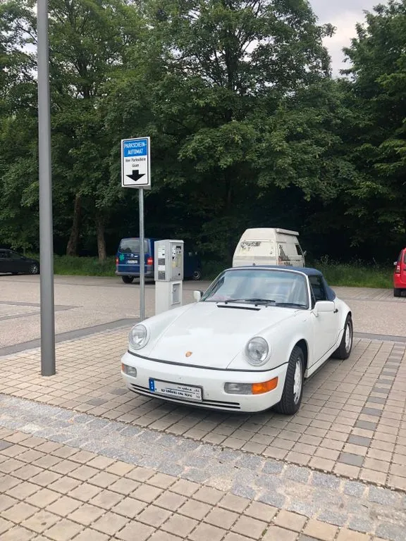 Porsche 964